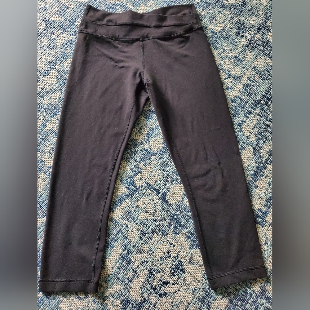 Lululemon Cropped Leggings size 6